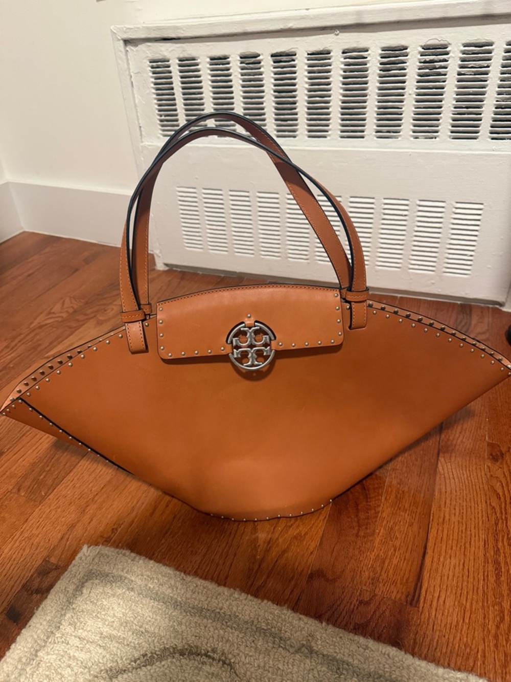 Tory Burch Tan Studded Leather Bag - Picture 4 of 4
